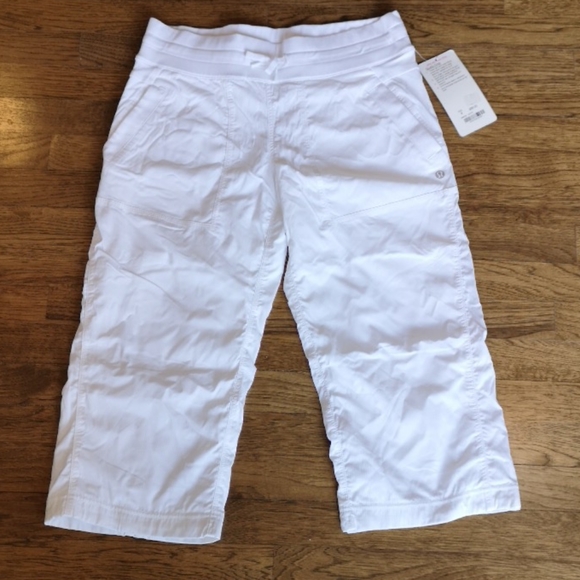 NWT Lululemon Studio Crop 8